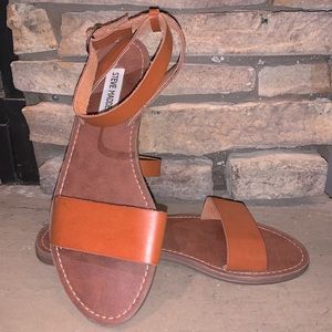 Steve Maddens Sandals